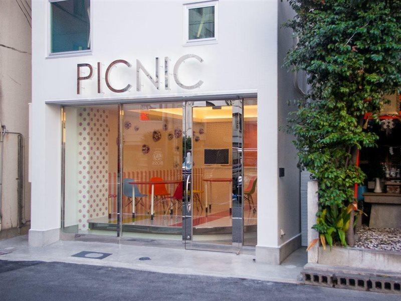 Picnic Hostel Osaka Bagian luar foto